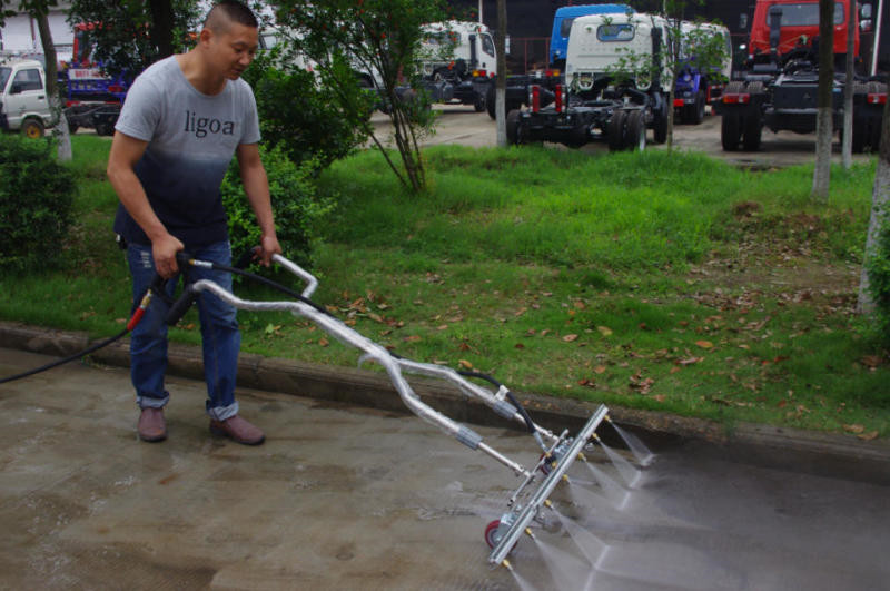  長安路面清洗車 1.5噸水箱